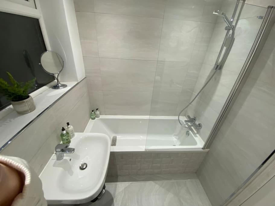 Wharfedale Lodge- Bungalow-3 Bed, 2 Bath, Amazing! Thornton  エクステリア 写真