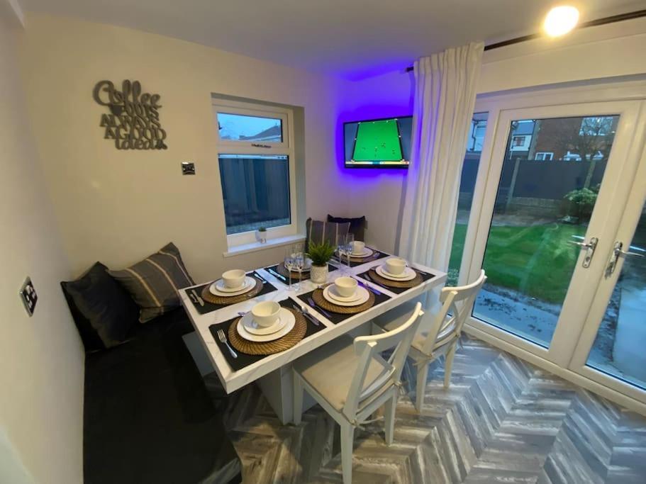 Wharfedale Lodge- Bungalow-3 Bed, 2 Bath, Amazing! Thornton  エクステリア 写真